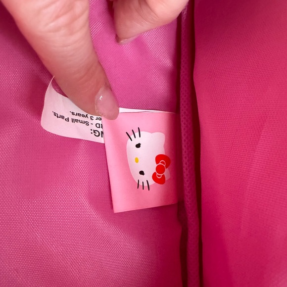 Hello Kitty luggage - Picture 17 of 17